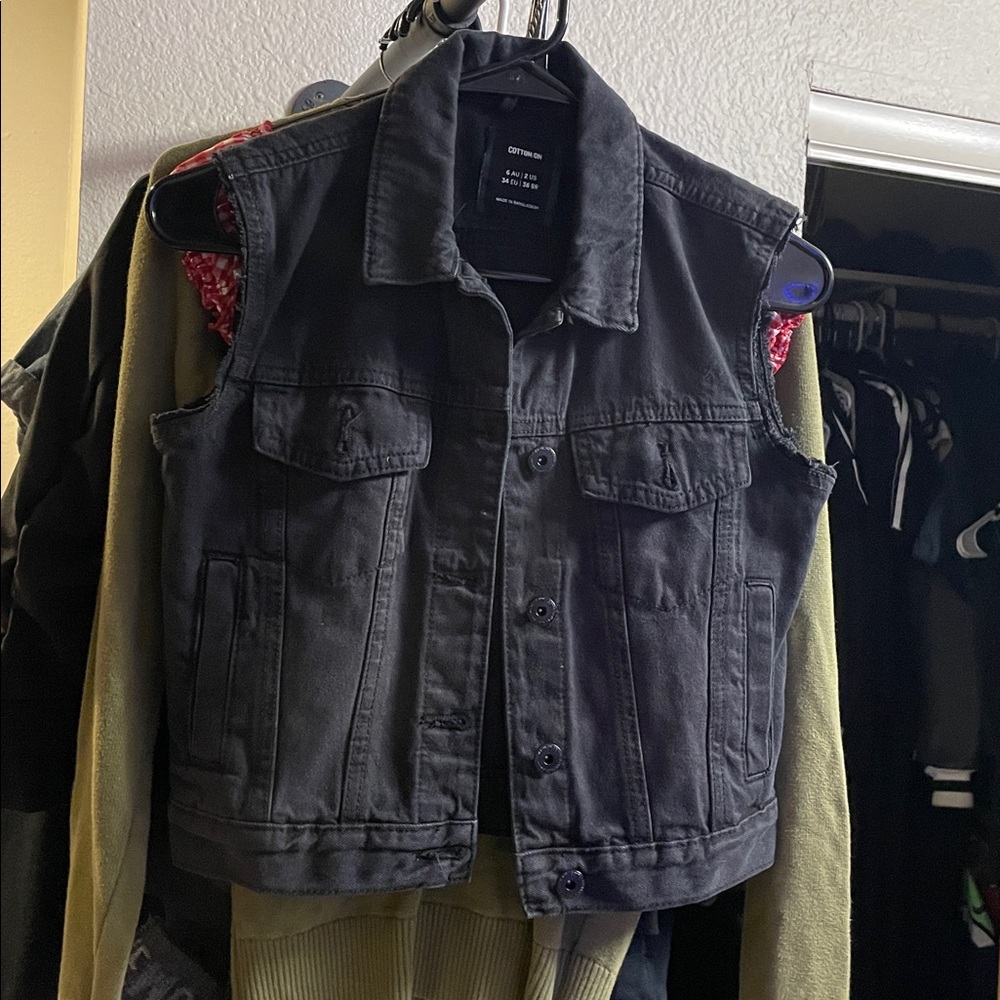 Black Jean Jacket /vest Cut Off Sleeve Cotton:On